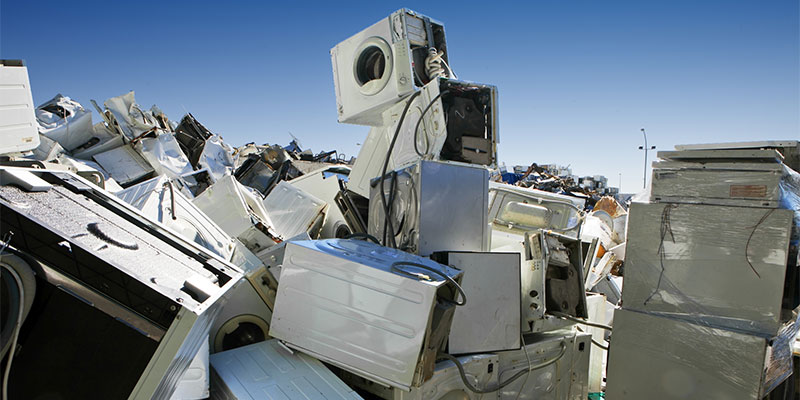 Tweedehands wasmachine in Nijmegen op de afvalberg